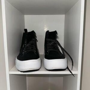 Women’s Puma Platforms